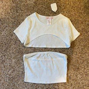 Island Gypsy White Crop Tee